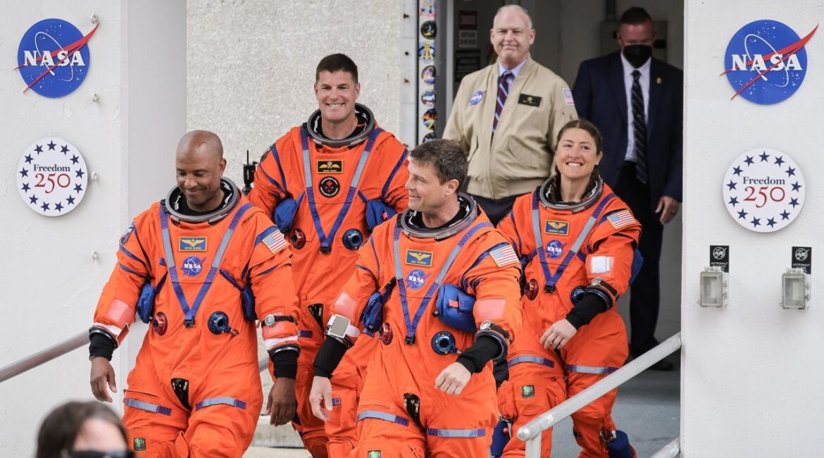 НАСА на Луне уже 53 года: «Артемида-2» готова к запуску в прямом эфире