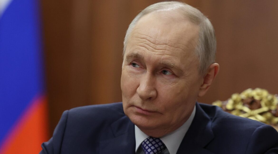 Подводный шпионаж: как путинские «гидронавты» действовали у берегов Британии