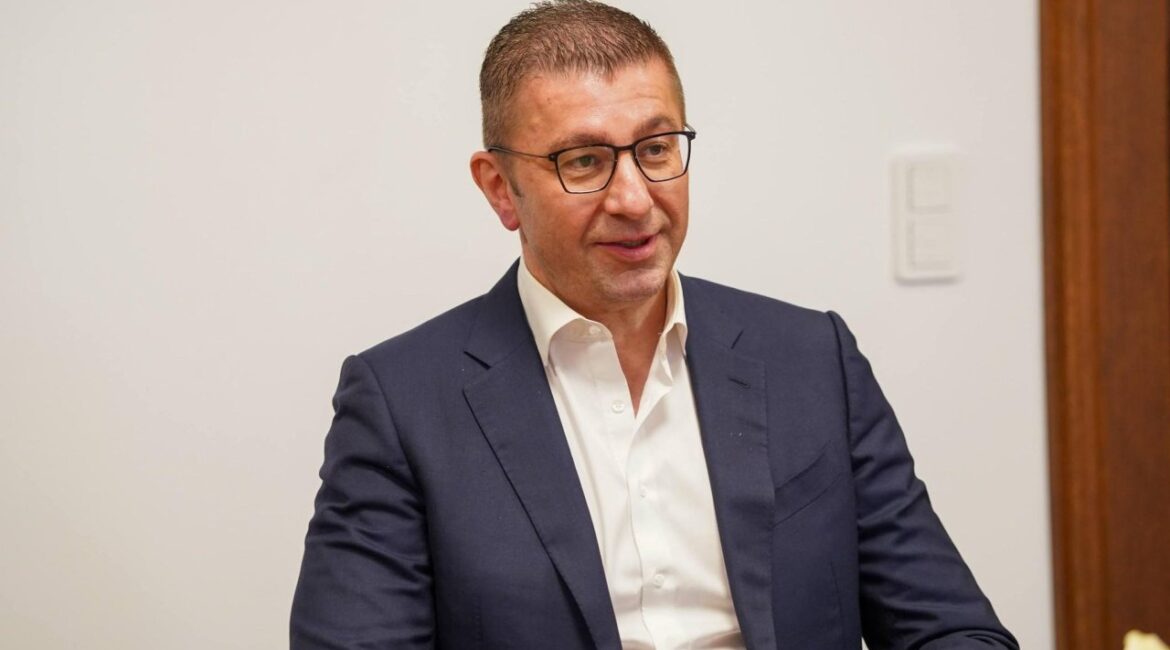 Миткоски: Без давления со стороны ЕС позиция Болгарии не изменится