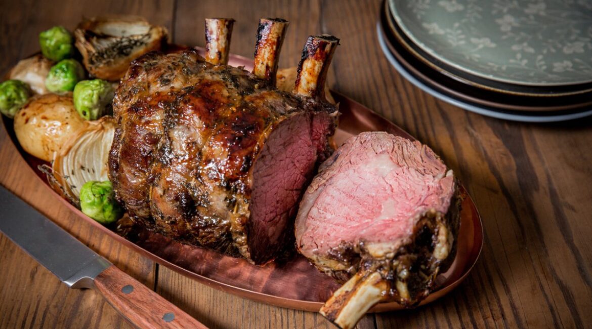 Пасхальная еда: целый ягненок может стоить 300-400 евро.