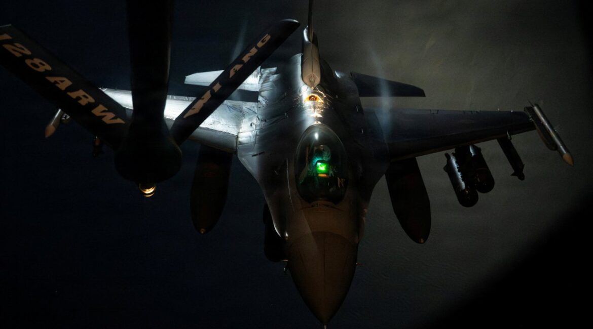 Израиль нанес удар по комплексу компонентов вооружения в Иране