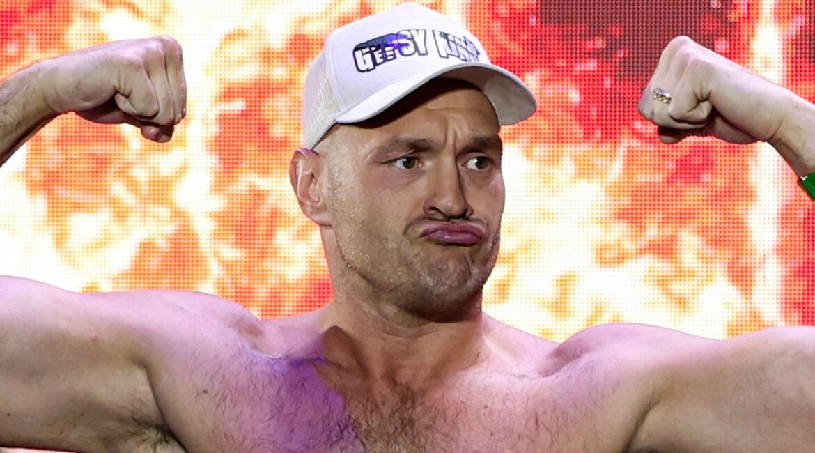 Тайсон Фьюри вернулся с убедительной победой над россиянином