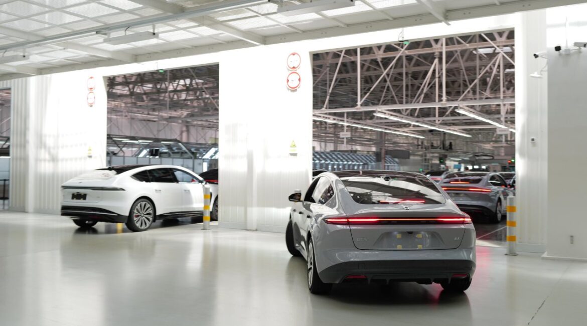 Крупнейшие немецкие автопроизводители готовятся к битве с китайскими конкурентами