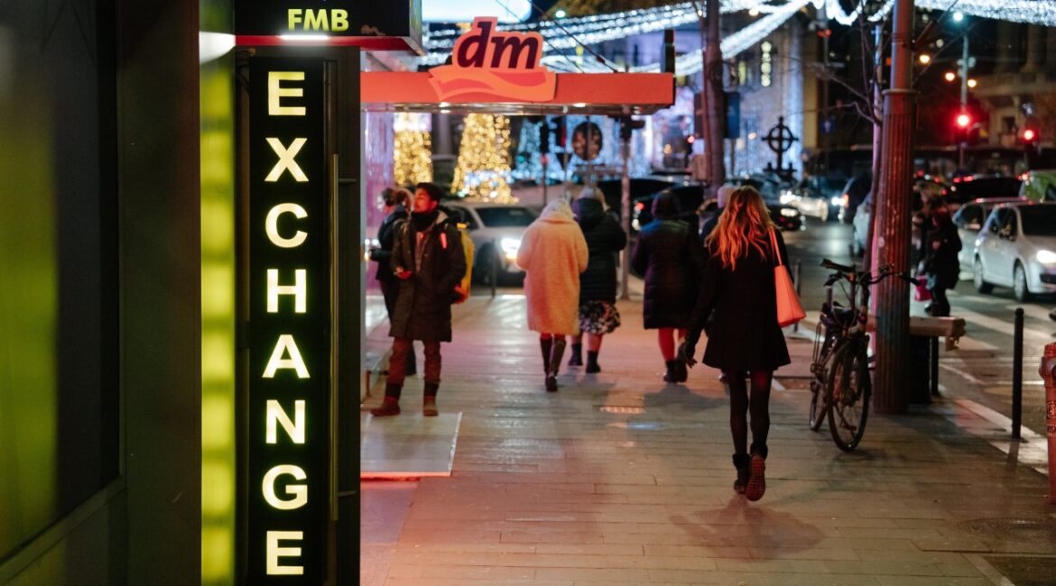 В марте Румыния потратила 1 миллиард евро на защиту своей валюты