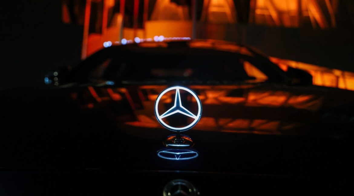 Квартальные продажи Mercedes упали из-за проблем в Китае