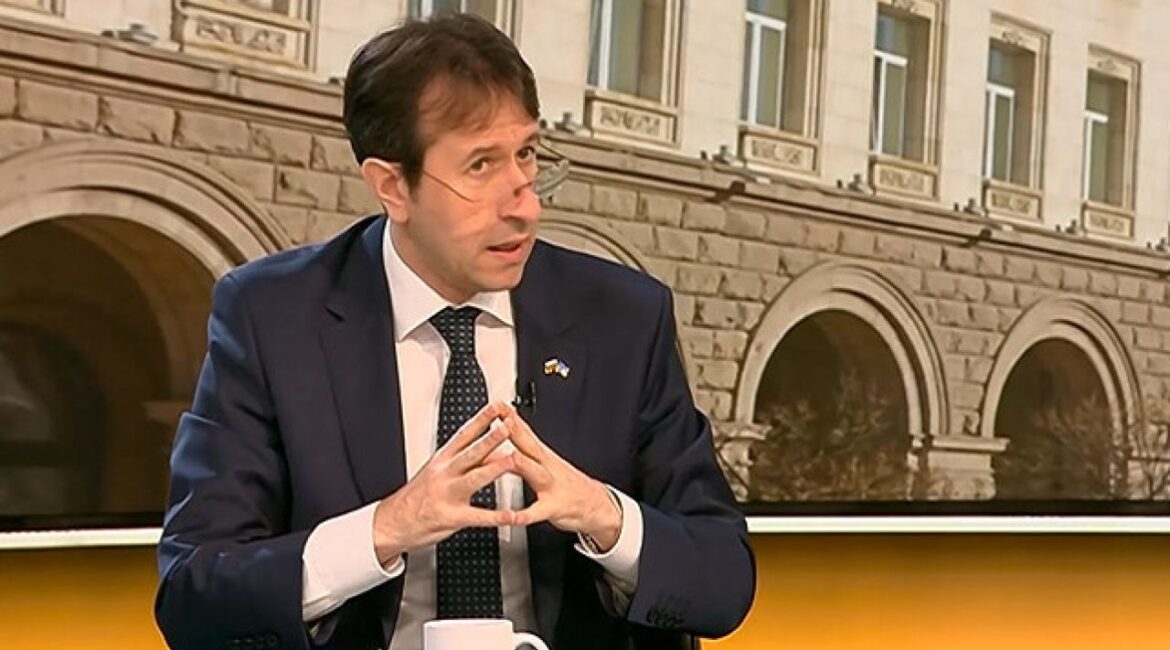 Министр Исмаилов: Топливо будет, вопрос в том, по какой цене