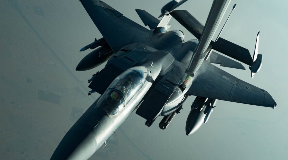 На волосок: Опасная спасательная миссия США в Иране едва не провалилась