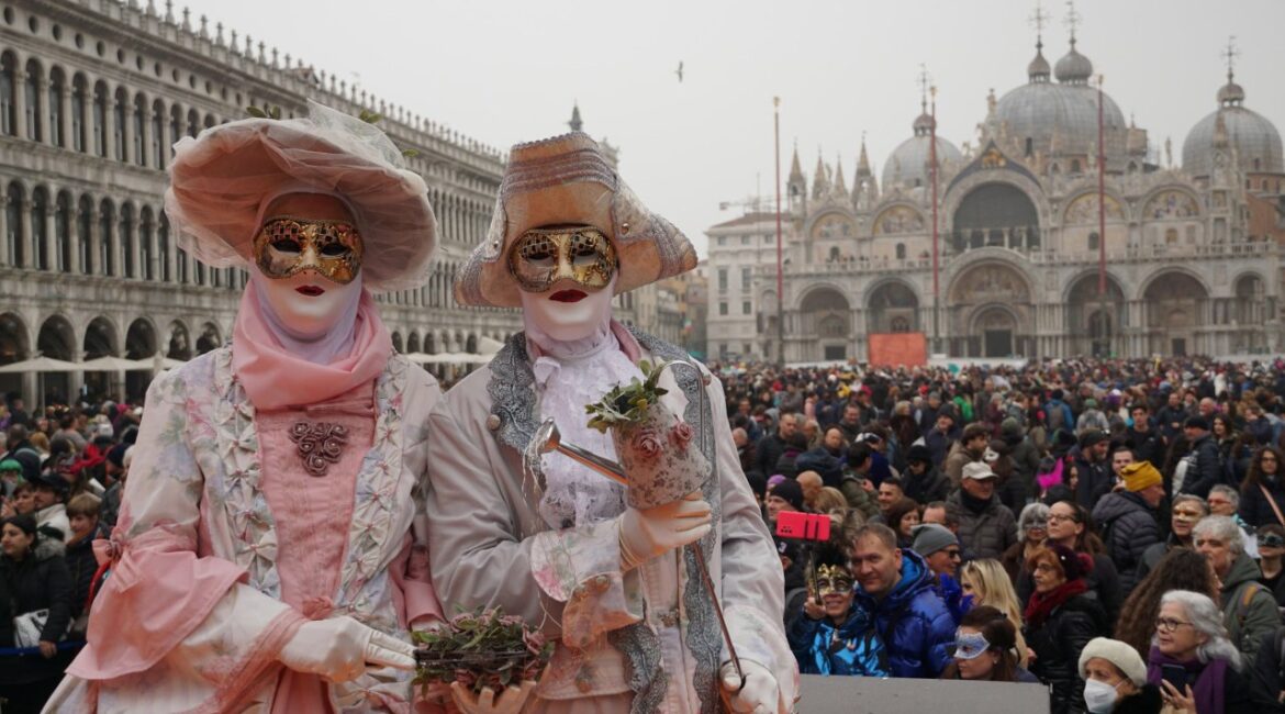 Как спасти Венецию от затопления? Ученые призывают переместить город