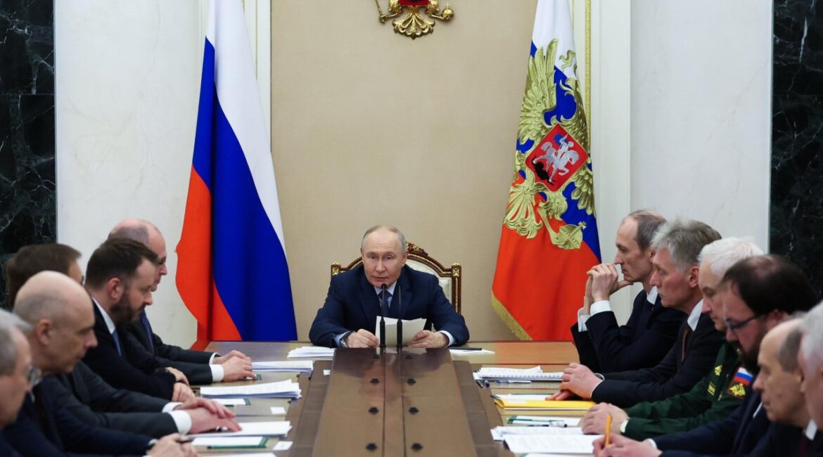 Россия строит семь новых башен ПВО вокруг резиденции Путина на Валдае