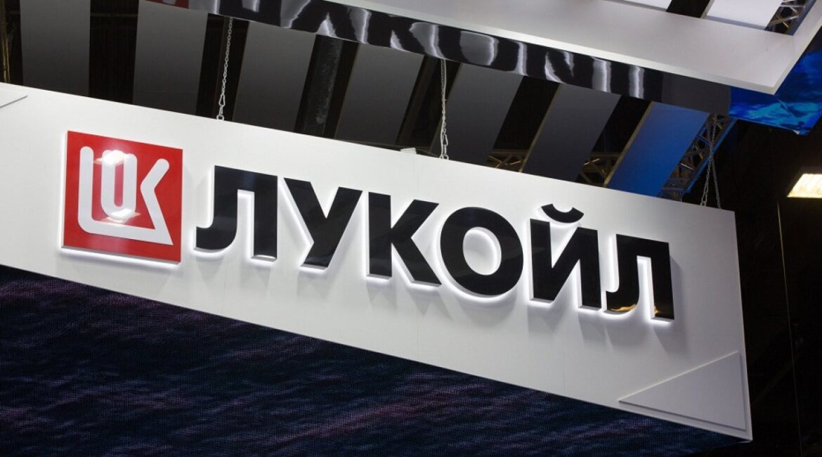 США продлили отсрочку для нефтеперерабатывающего завода в Бургасе еще на шесть месяцев