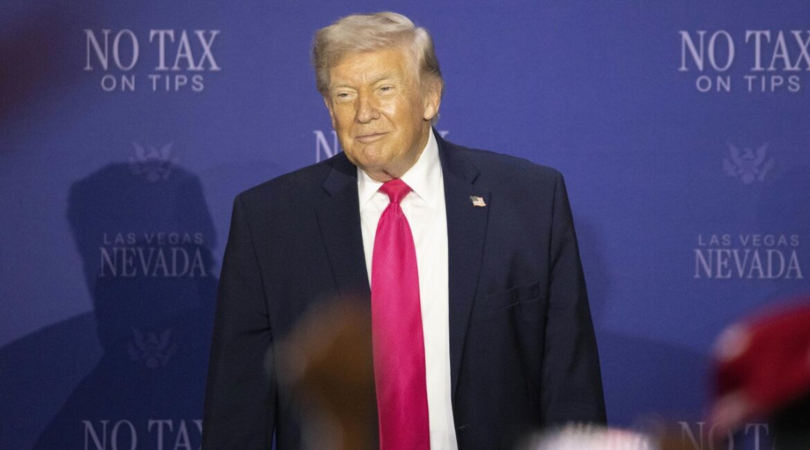 Трамп об НЛО: Это то, что действительно завораживает умы