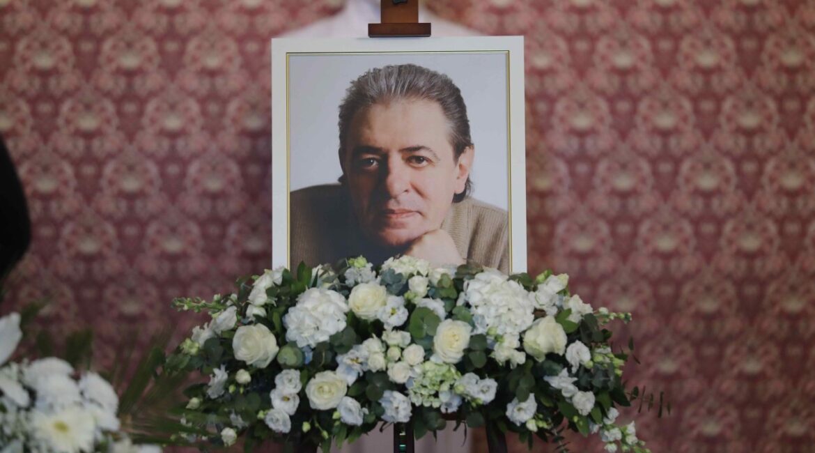 В кадре: Родные и друзья прощаются с Михаилом Бельчевым