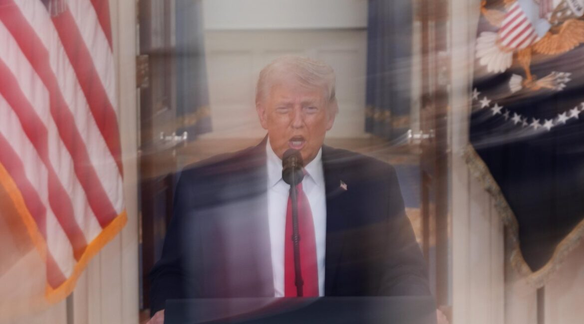 Трамп запросил огромный оборонный бюджет – 1,5 триллиона долларов