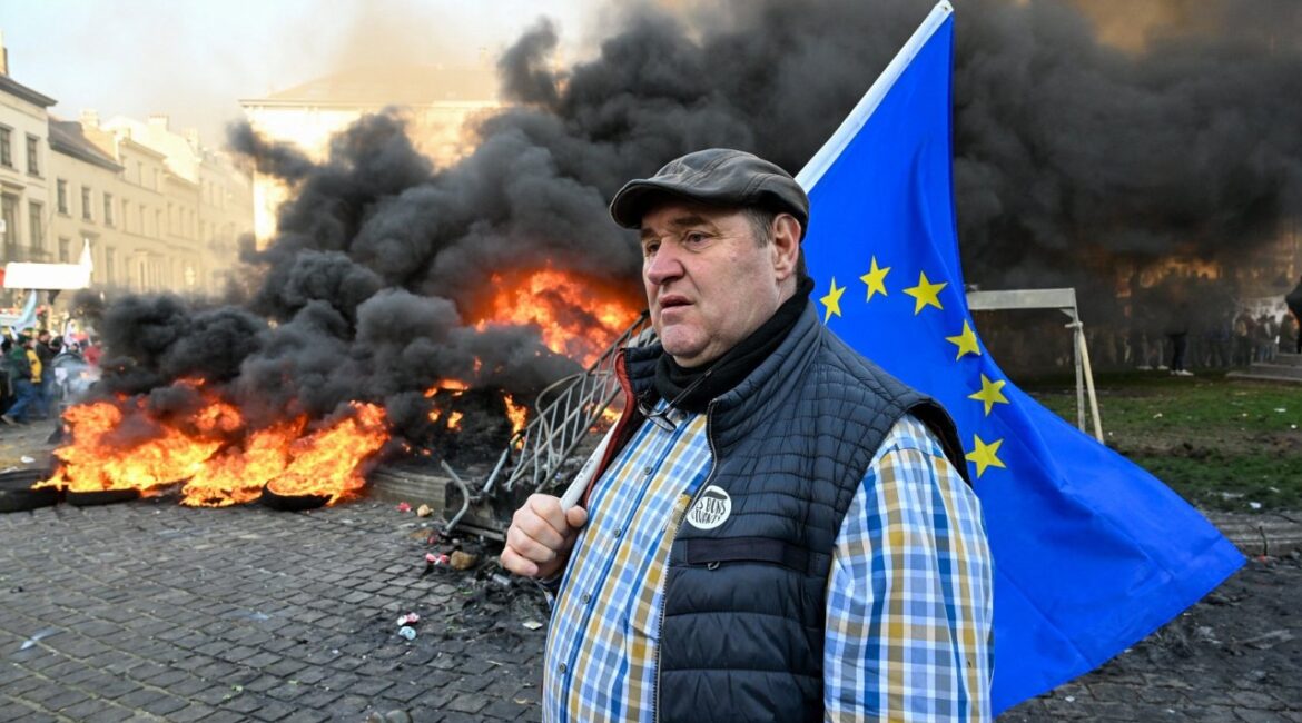 Не вините Европейский Союз в его медленной реакции