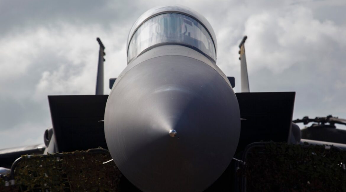 Трамп и Израиль оказывают давление на Иран перед сроком заключения соглашения