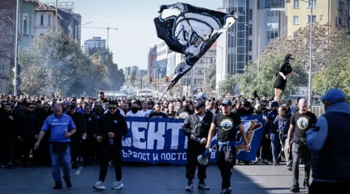 Левые заявили о своем марше перед вечным дерби