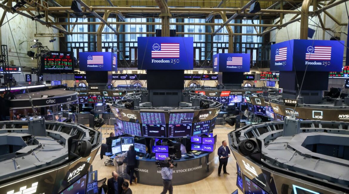 Индекс Доу-Джонса вырос на 270 пунктов, Трамп прогнозирует, что соглашение с Ираном будет достигнуто до прекращения огня*