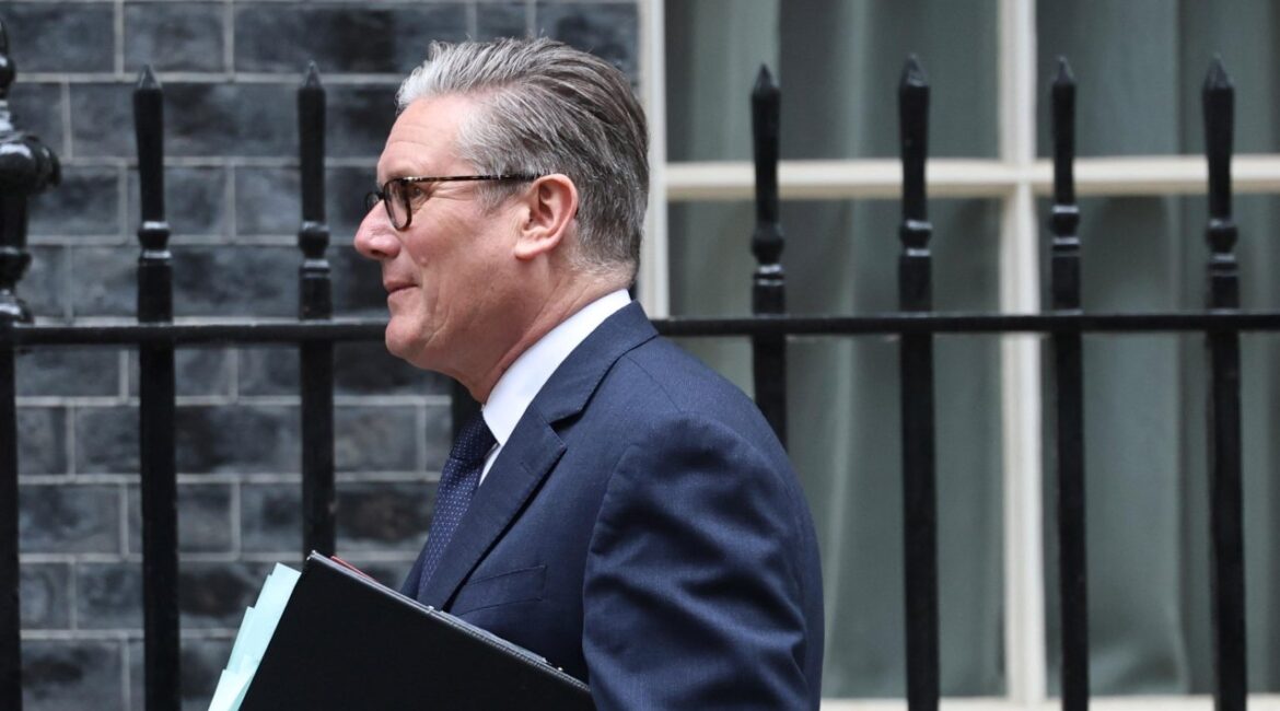 Стармер в ярости из-за скандала с Мандельсоном