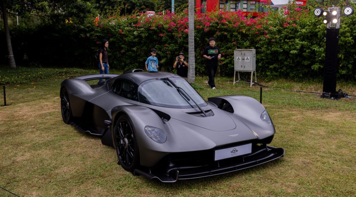 Кризис на Ближнем Востоке бросает тень на рынок элитных автомобилей