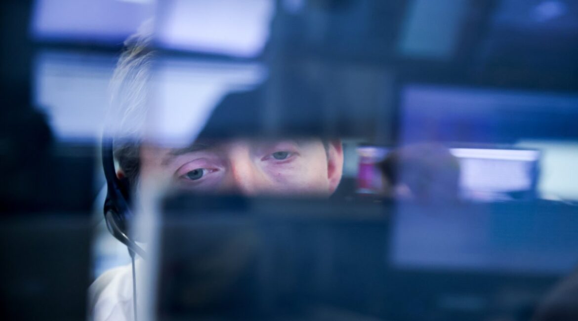 Трейдеры готовятся к новой напряженности из-за конфликта в Ормузе