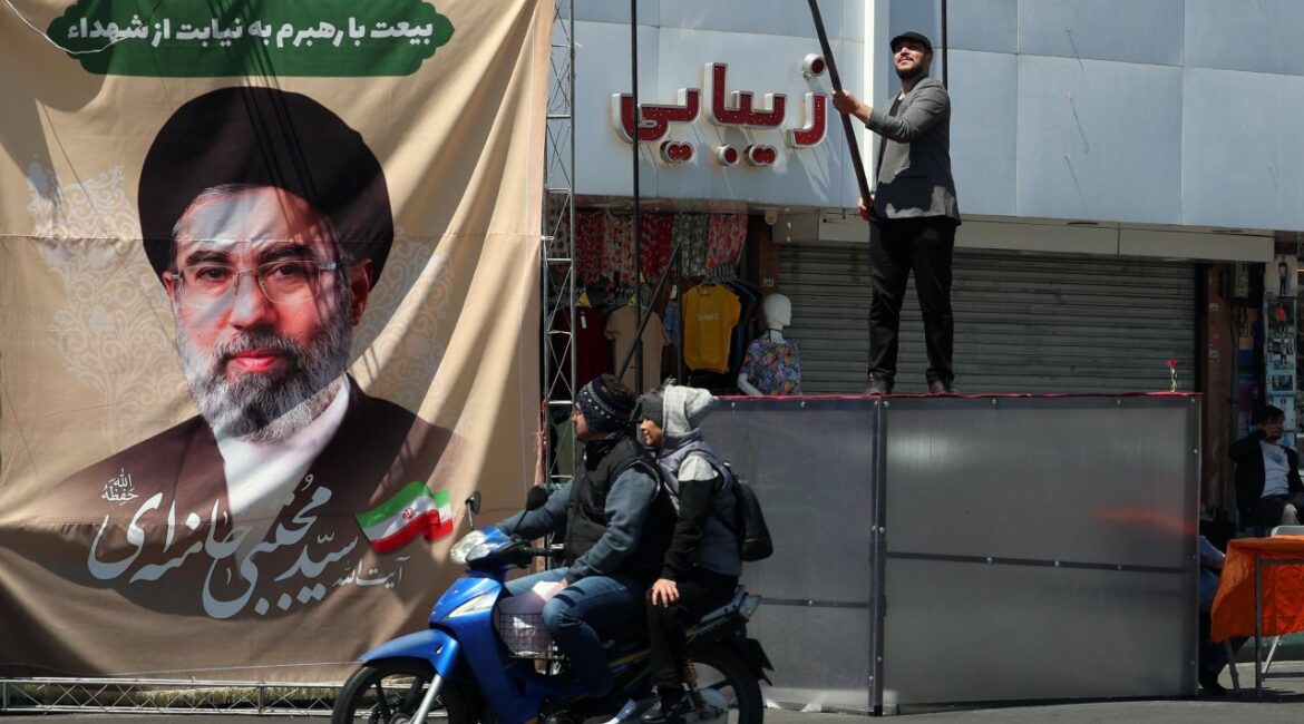 Кто у власти в Иране: режим продолжает функционировать в обычном режиме