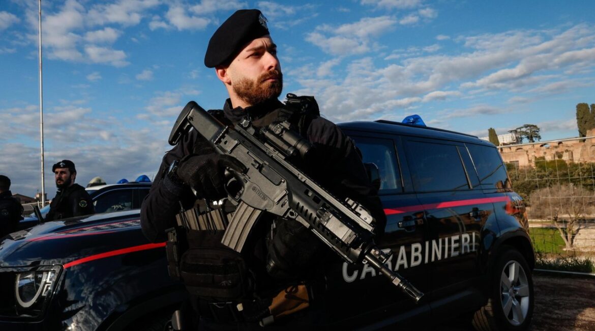 Власти Италии арестовали лидера клана Каморра