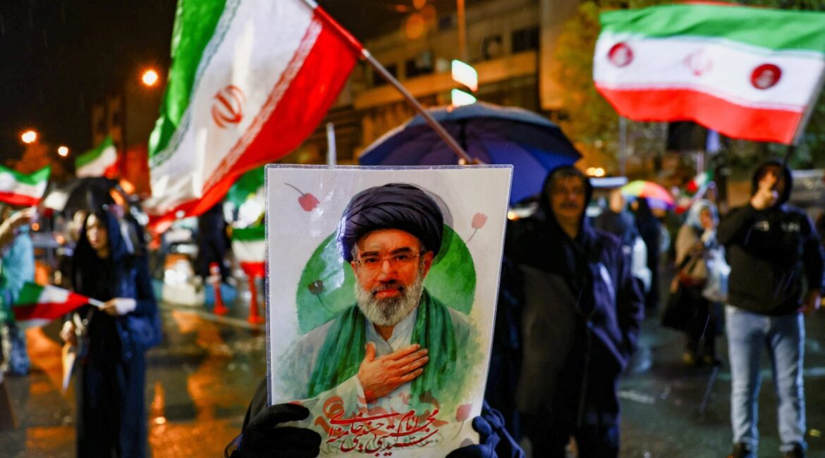 Моджтаба Хаменеи находится без сознания и не может управлять Ираном