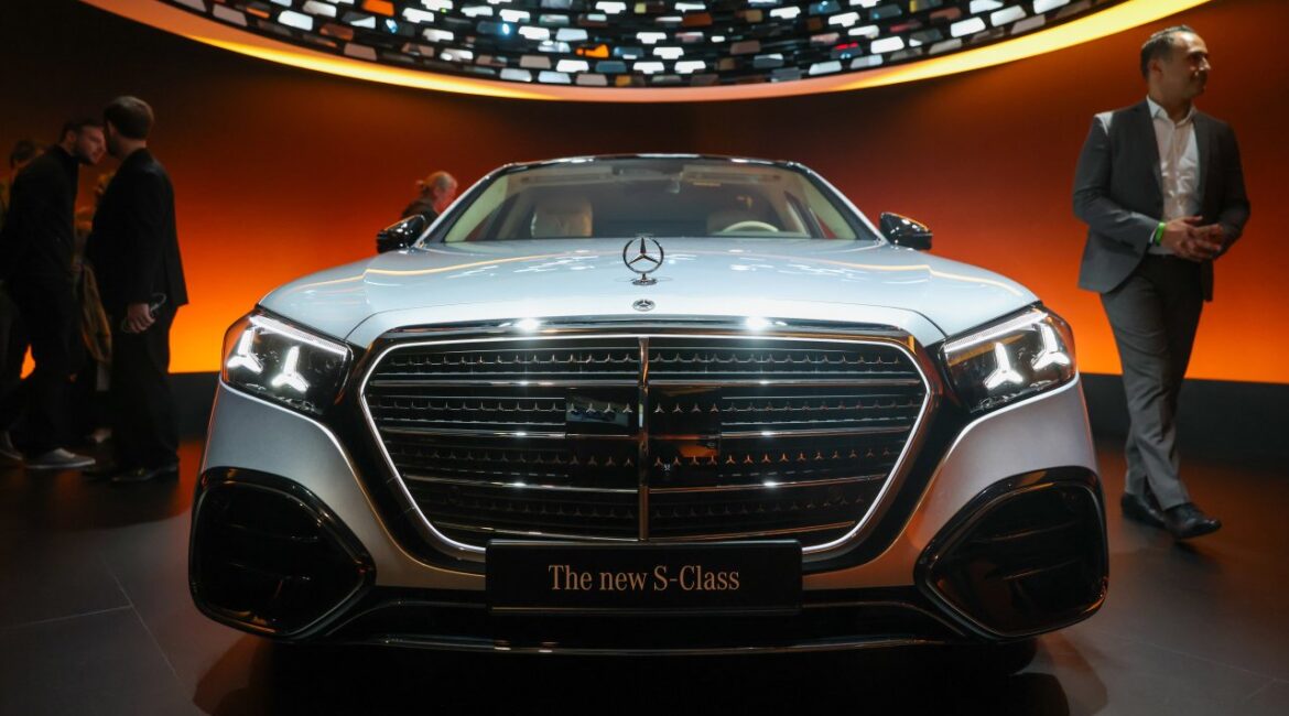 Инвесторы предупреждают Mercedes о риске в плане восстановления Китая