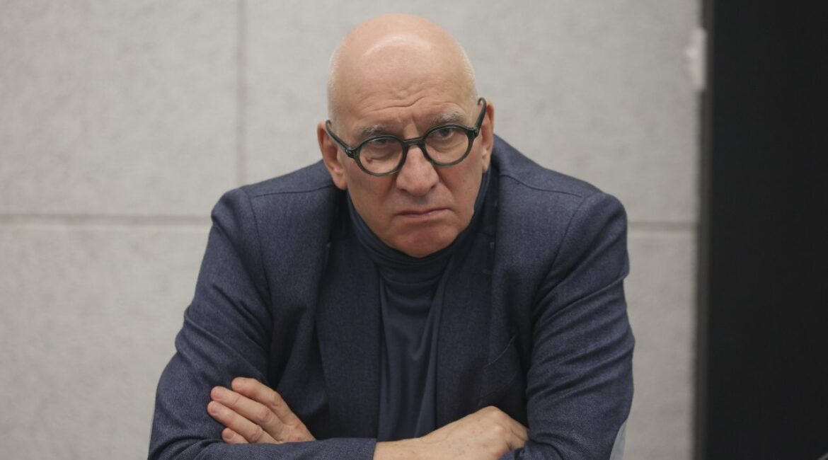 Ампарцумян: Мир вступает в кризис и уже непредсказуем