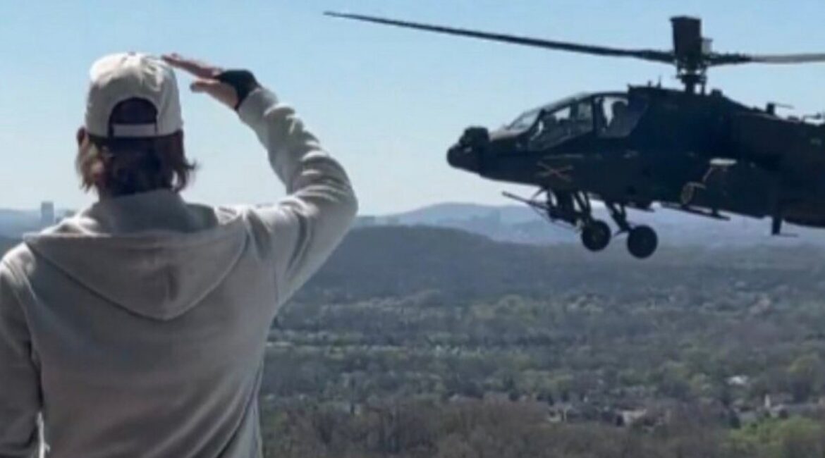 Странно: Над особняком Кид Рока пролетают военные вертолеты, он машет им рукой ВИДЕО