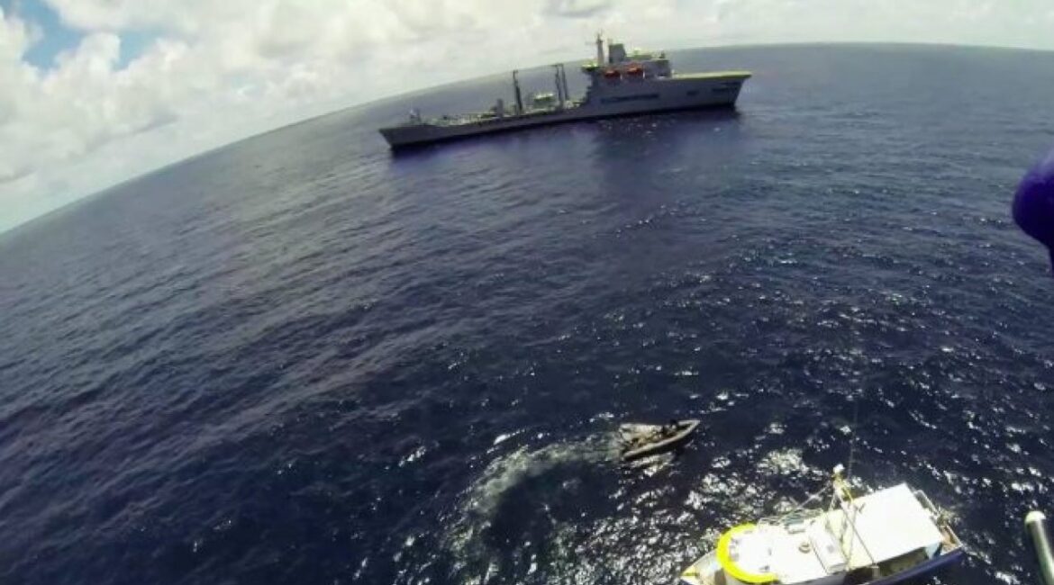 США атаковали еще одно судно с подозреваемыми в торговле наркотиками в Тихом океане