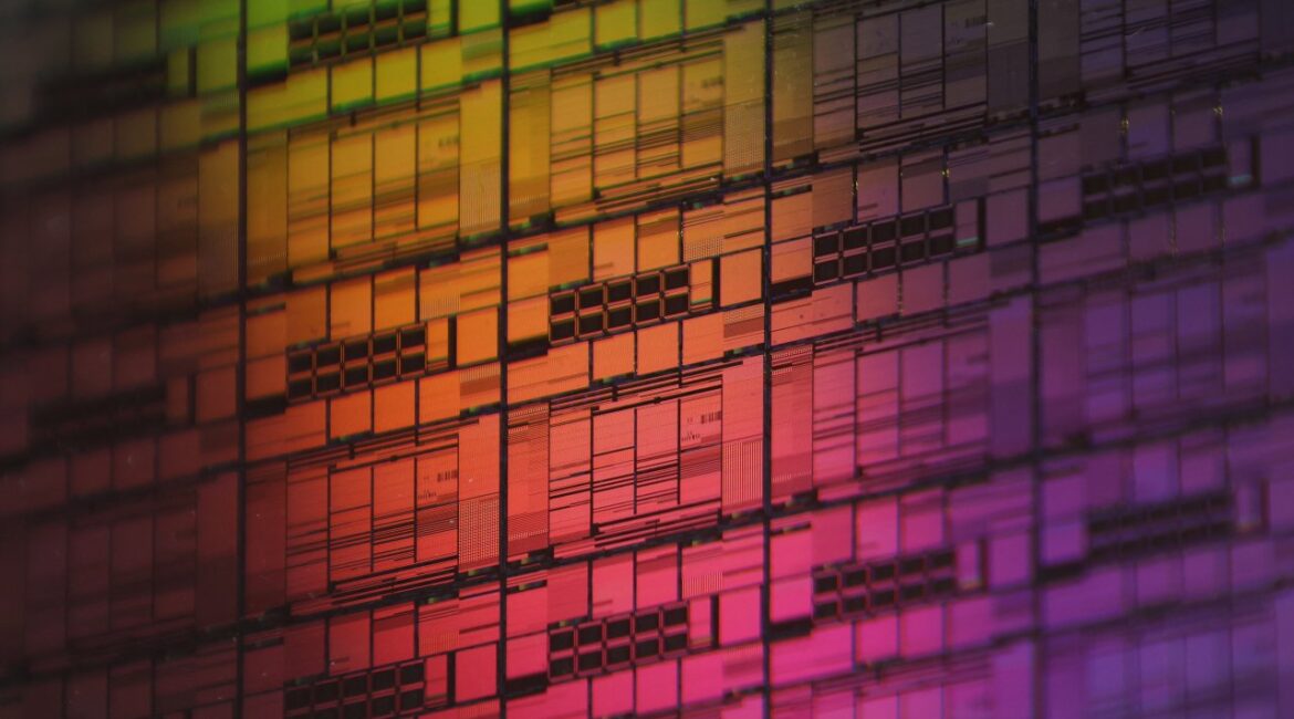 Япония инвестирует $4 млрд в отечественного производителя чипов