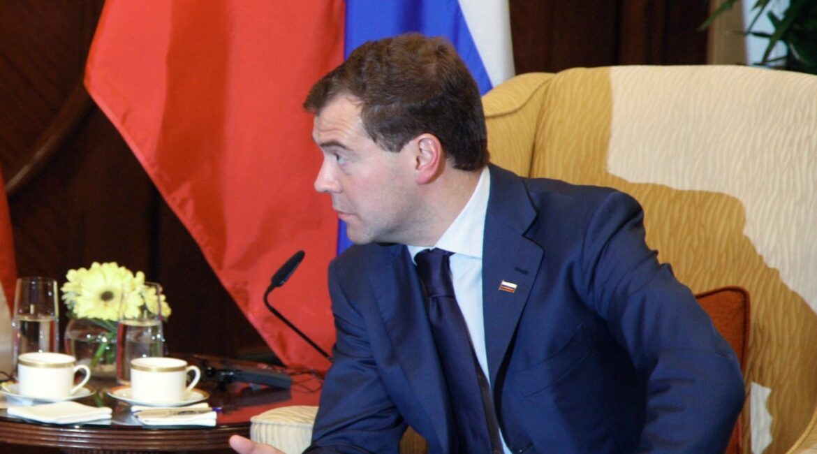 Медведев: Производство беспилотников для ВС Европы — потенциальная цель