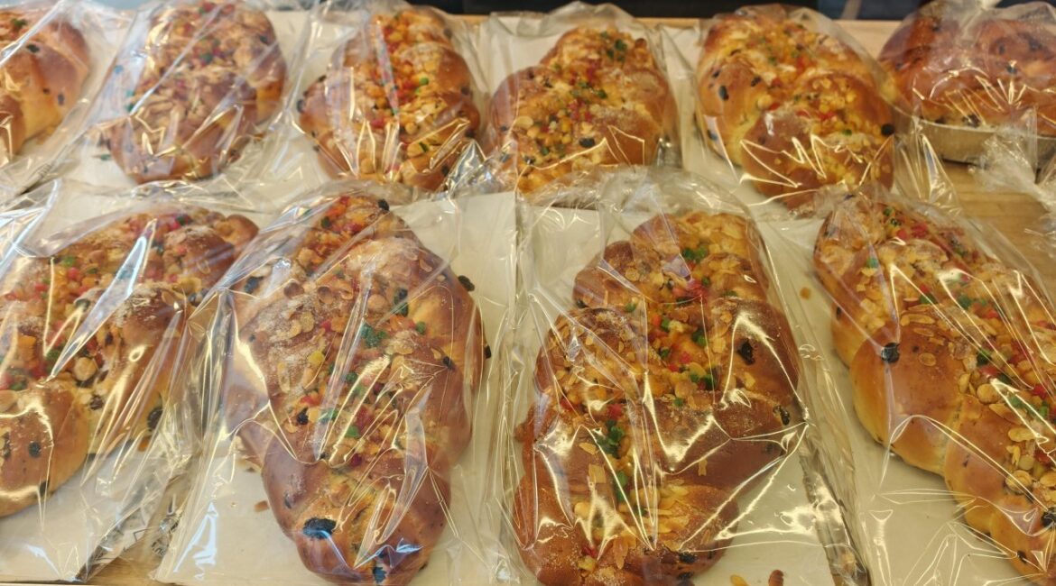 Румынская женщина яростно водит машину, чтобы не «сжечь печенье в духовке».