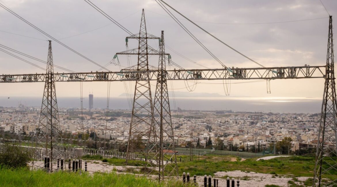 ЕК порекомендует снизить налоги и сборы на энергоносители из-за дорогих нефти и газа