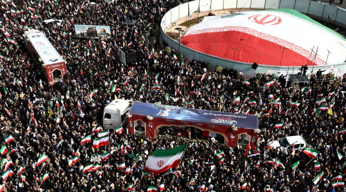 Направит ли Россия войска в Иран для расширения своей военной оси?