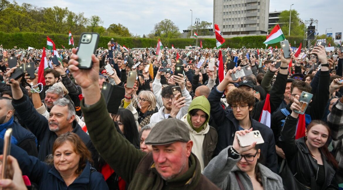 Сегодня Венгрия выбирает парламент: близок ли конец Орбана?