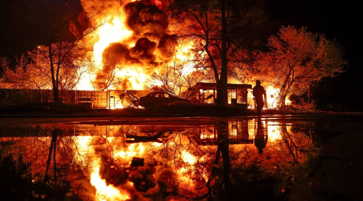 Дронов и РЭБ недостаточно: у России трудности с форсированием реки Оскил