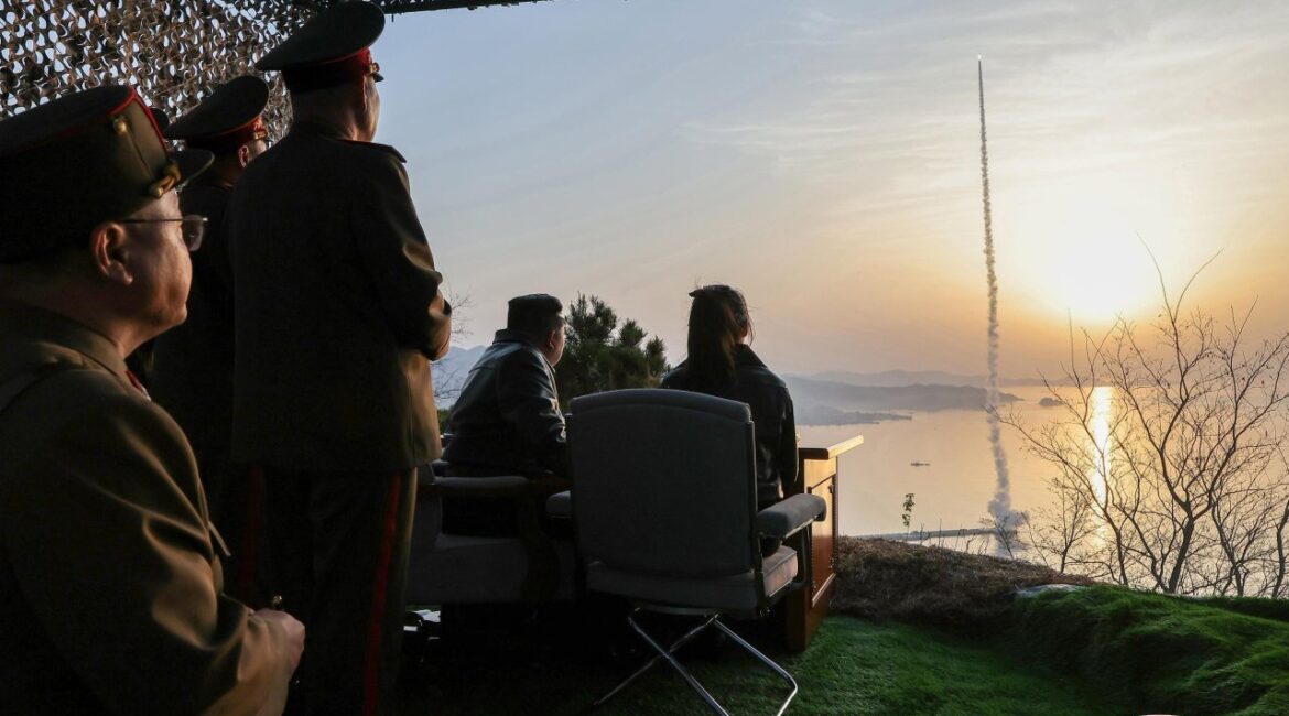 Парадокс Северной Кореи Трампа: теневые маски Ирана скрывают ядерную угрозу КНДР