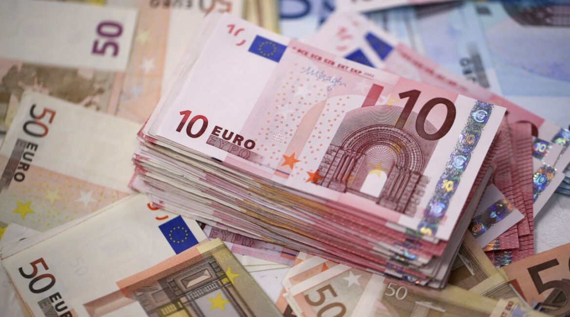 Около 200 компаний подают заявки на модернизацию оборонного производства