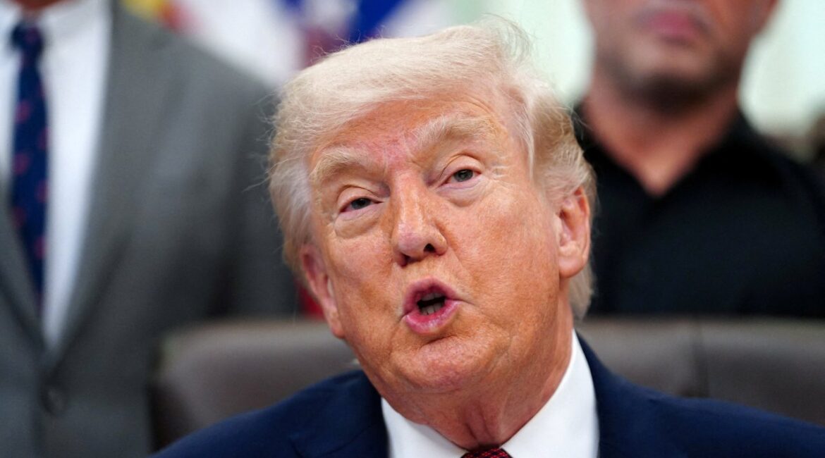 Трамп снова угрожает: «Упадет много бомб»