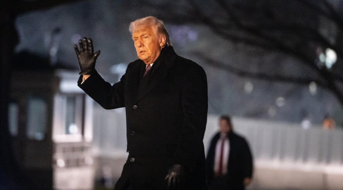 Трамп обсудит выход из НАТО на встрече с Рютте