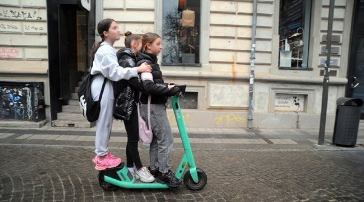 На Кипре повысили возраст для самокатов до 17 лет