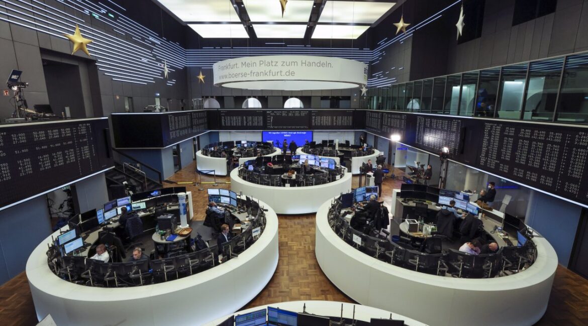 Европейские акции теряют преимущество, которое они создавали годами