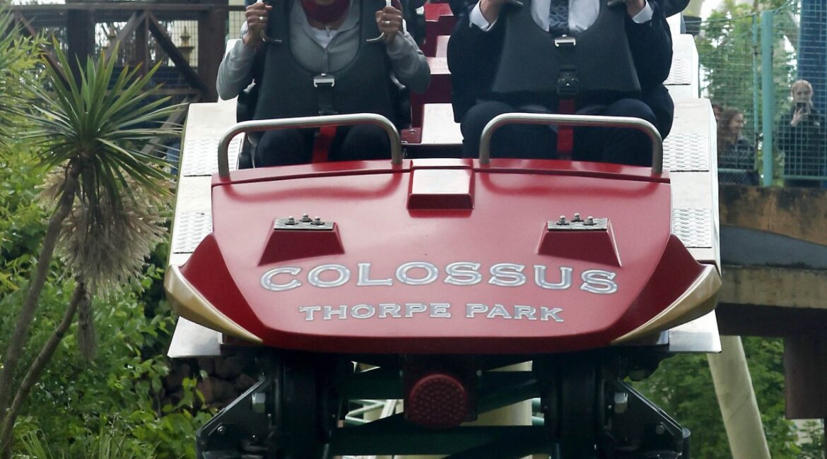 В результате несчастного случая в парке развлечений в Вене две женщины оказались в больнице.