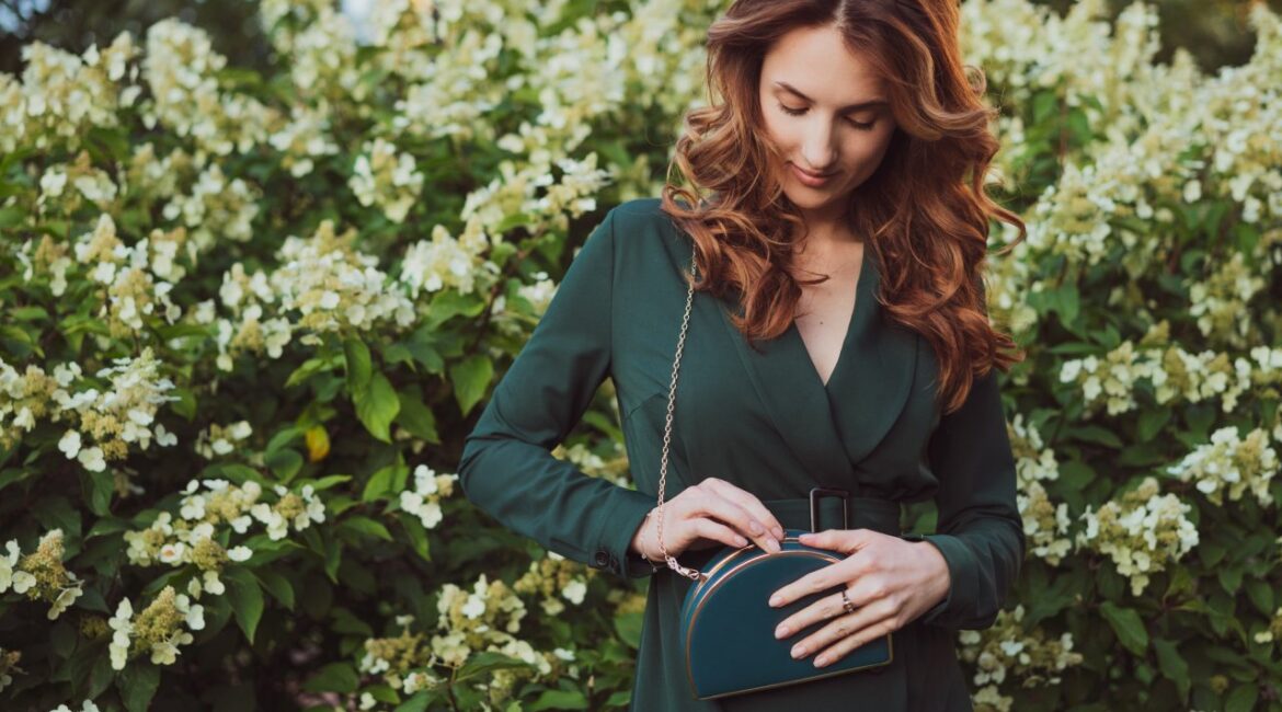 Самые модные модели сумок, которые мы будем носить в теплую погоду.