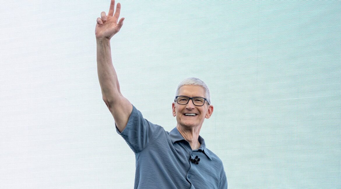 Наследие главы Apple Тима Кука в цифрах