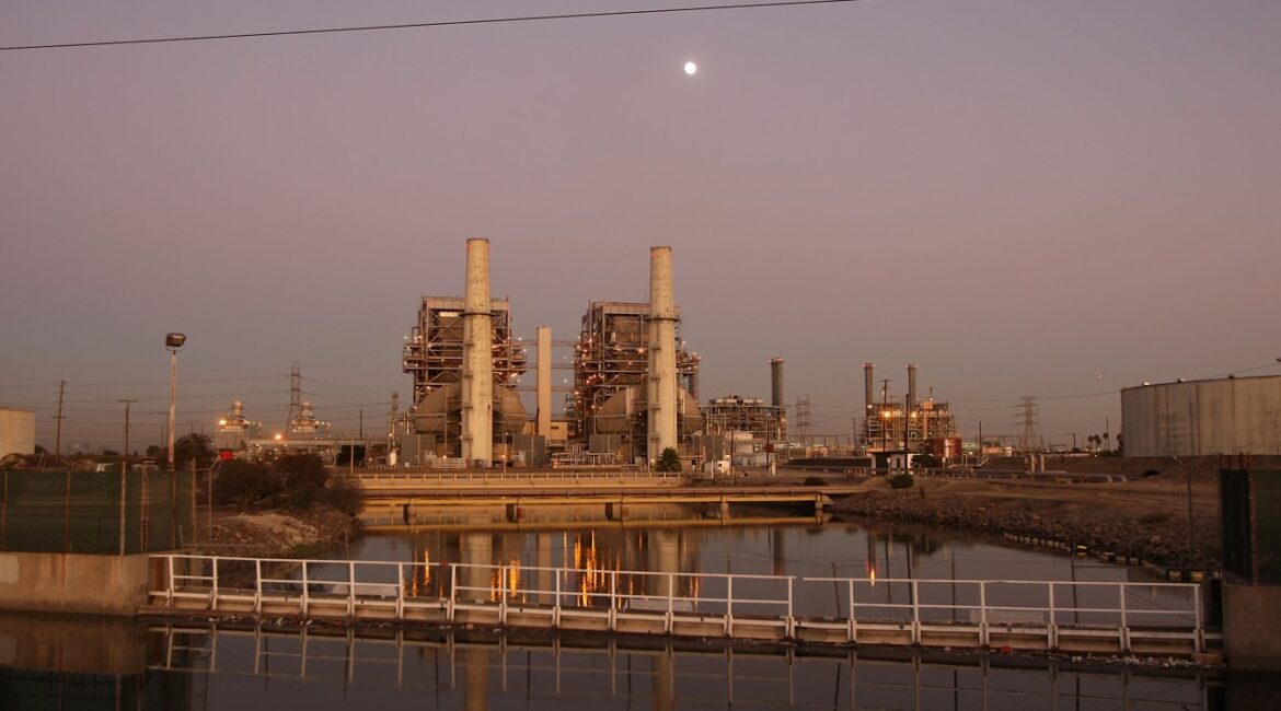 Война с Ираном делает американскую экономику более доминирующей, чем когда-либо.