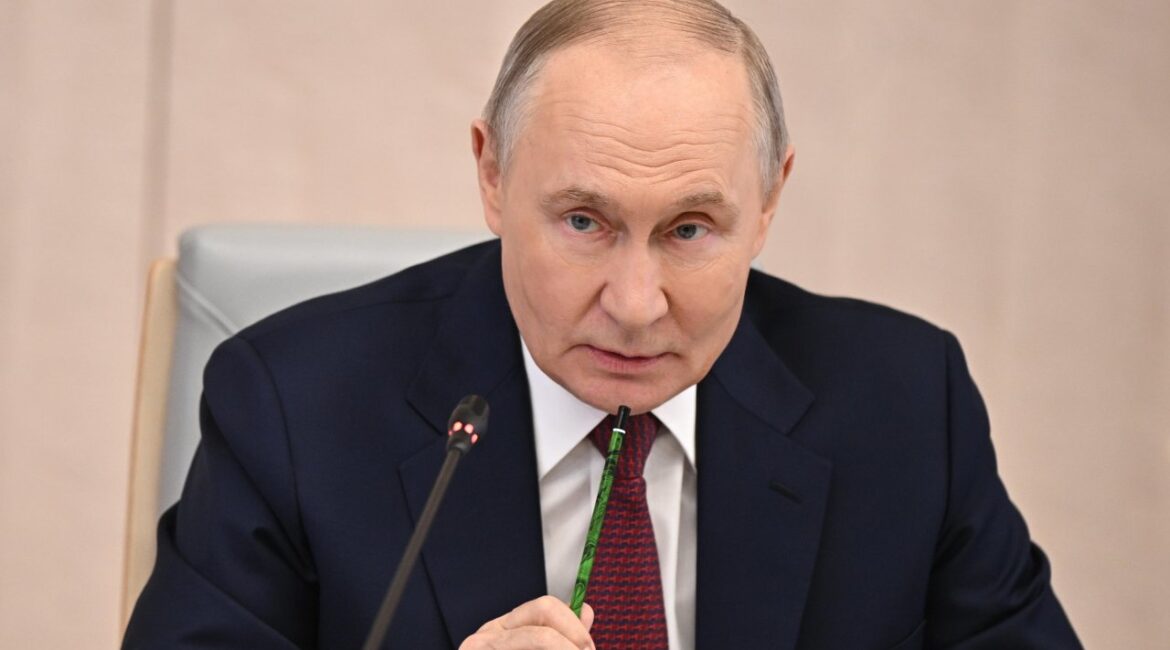 Оппозиция в России подает признаки жизни