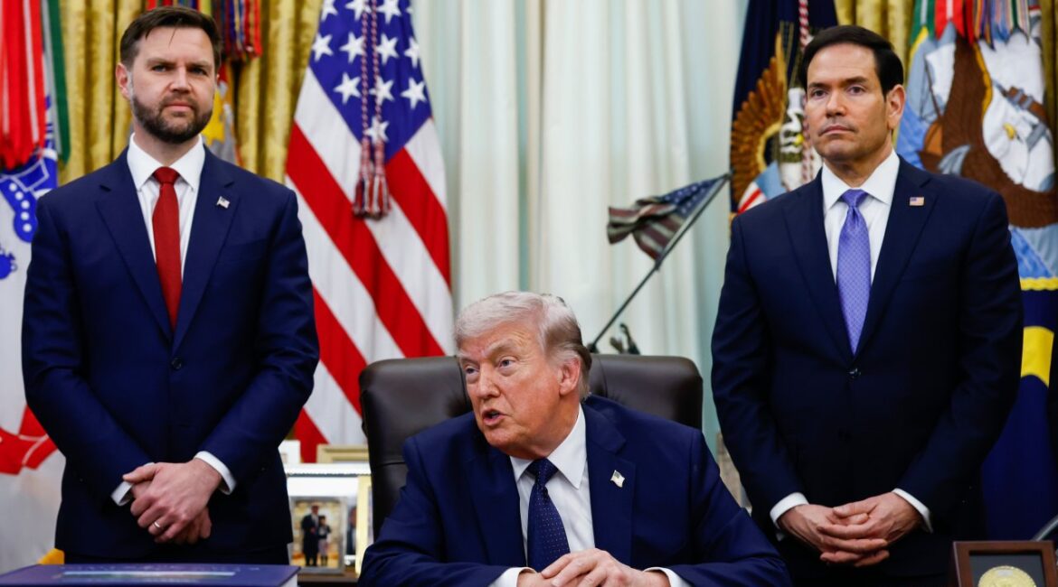 Американские переговорщики направляются в Исламабад, но Иран не хочет прямых переговоров